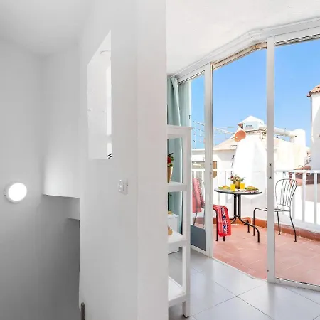 Апартаменти 35 Tortugas Sea View In Playa Americas
